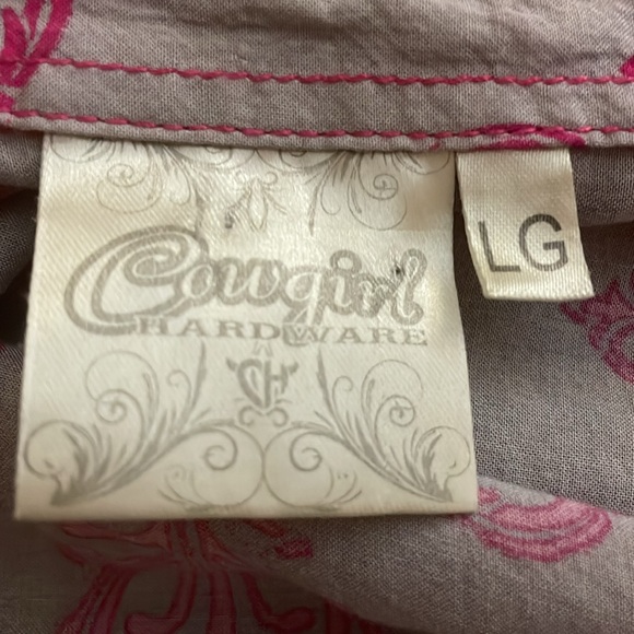 Cowgirl Hardware Pink Cross Printed Snap Up Blouse - Picture 6 of 7